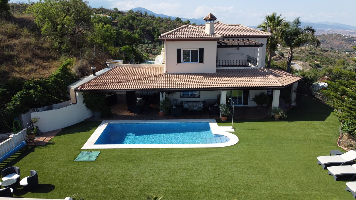 Finca - Cortijo te koop in Monda | 8 slaapkamers H4330522