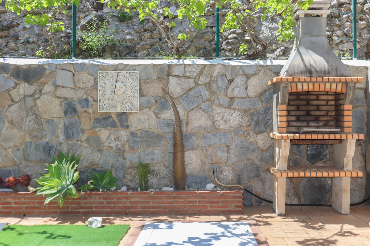 Property main view 60