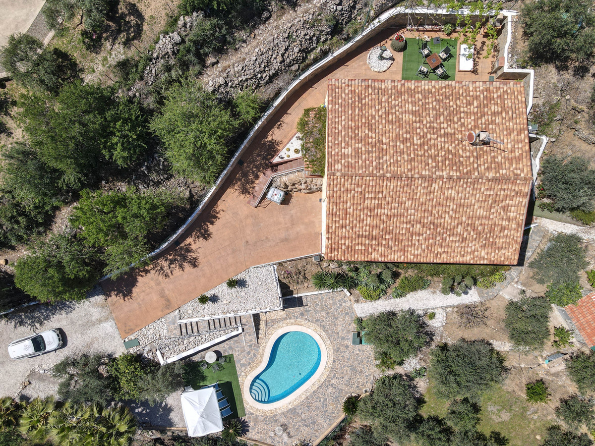 Property main view 64