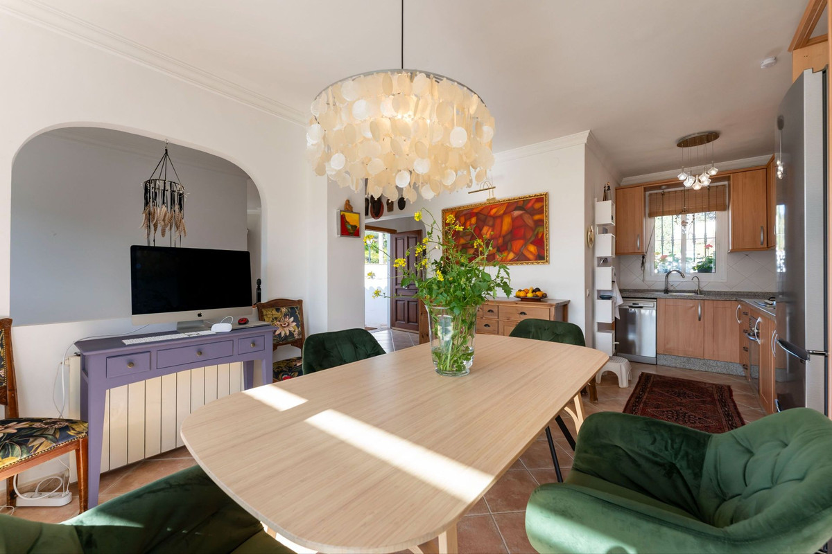Vrijstaande Villa in Monda-11