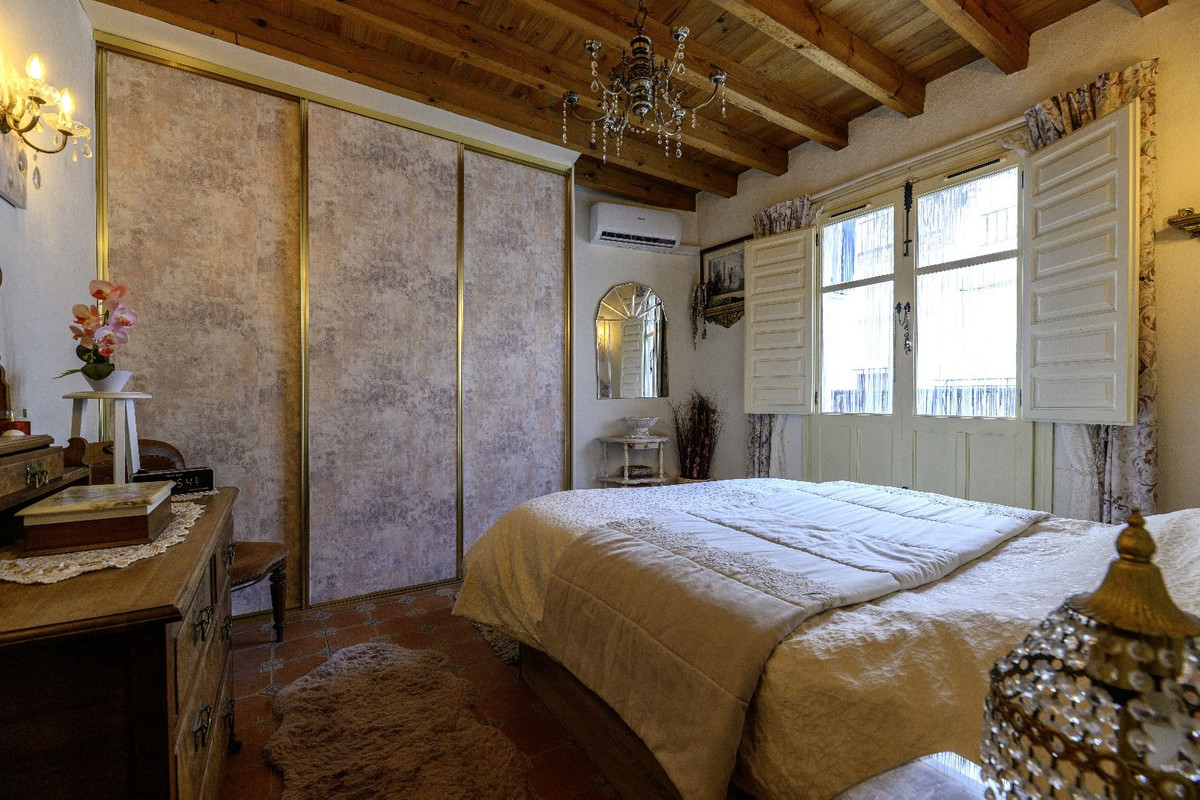 Geschakelde Woning te koop in Monda | 5 slaapkamers H5040073