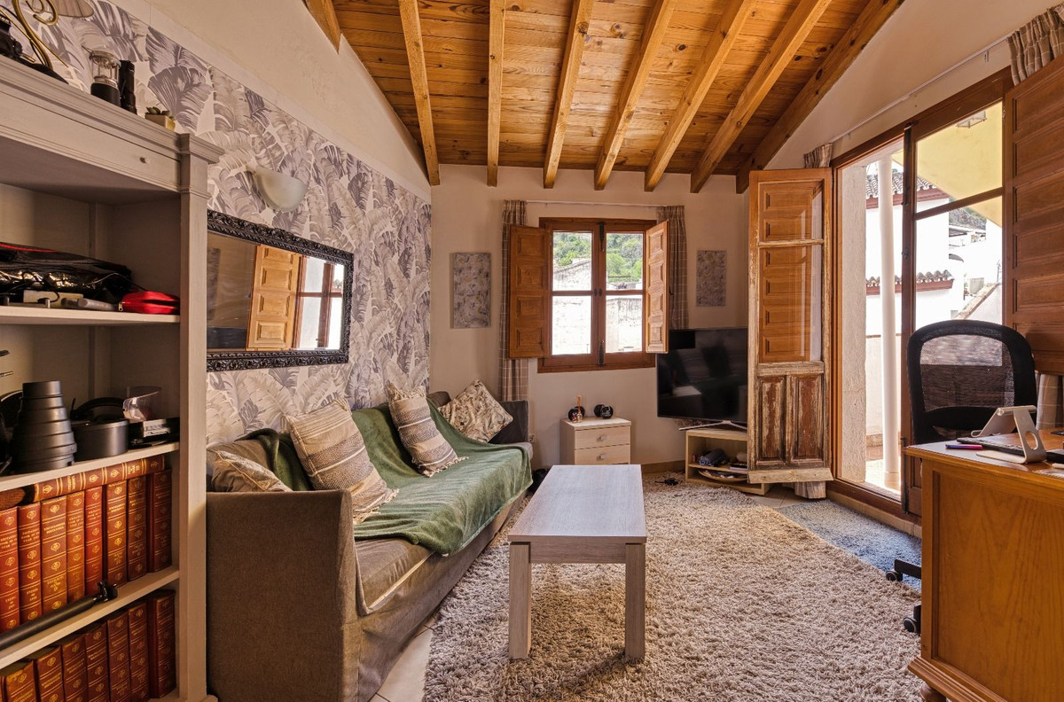 Geschakelde Woning te koop in Monda | 5 slaapkamers H5040073