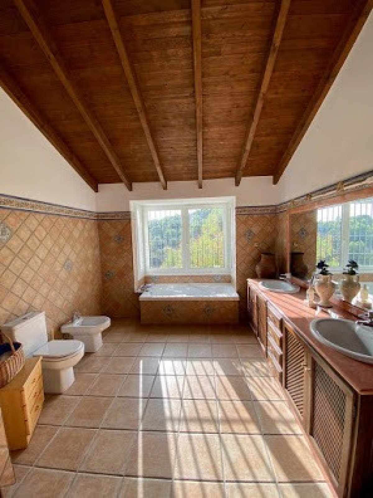 Finca - Cortijo te koop in Monda | 7 slaapkamers H5046826