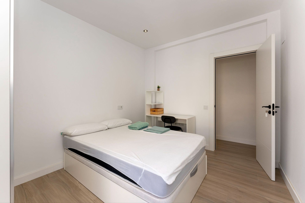 Geschakelde Woning te koop in Monda | 6 slaapkamers H5146189