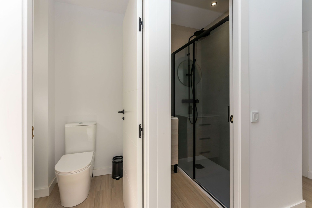 Geschakelde Woning te koop in Monda | 6 slaapkamers H5146189