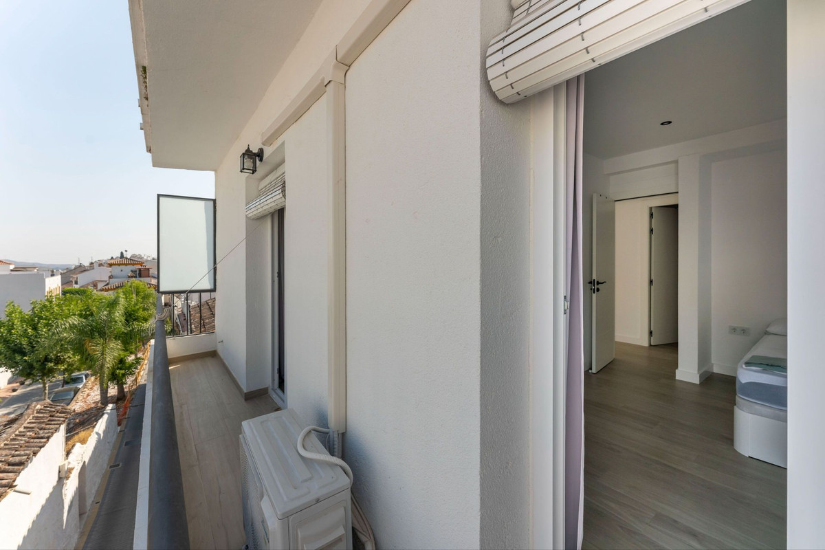Geschakelde Woning te koop in Monda | 6 slaapkamers H5146189