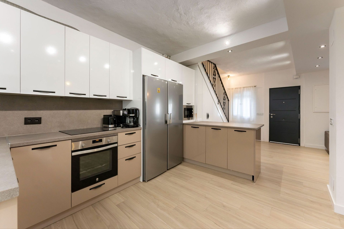 Geschakelde Woning te koop in Monda | 6 slaapkamers H5146189