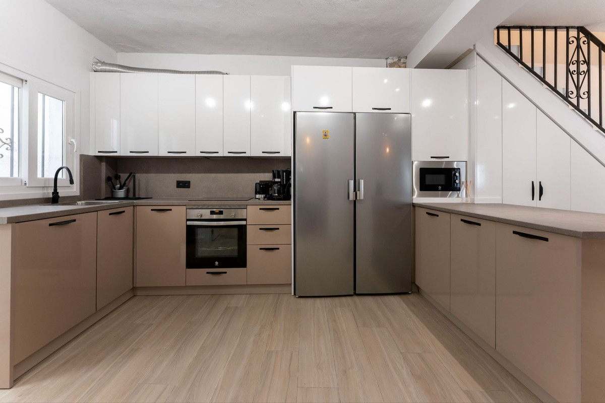 Geschakelde Woning te koop in Monda | 6 slaapkamers H5146189