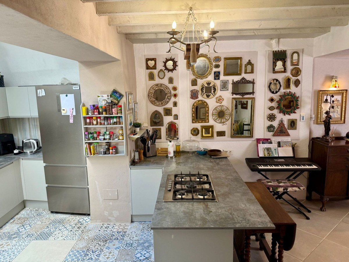 Geschakelde Woning te koop in Monda | 4 slaapkamers H5244193