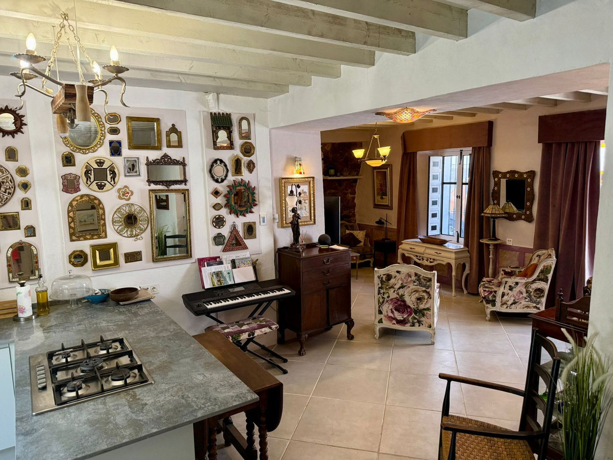 Geschakelde Woning te koop in Monda | 4 slaapkamers H5244193