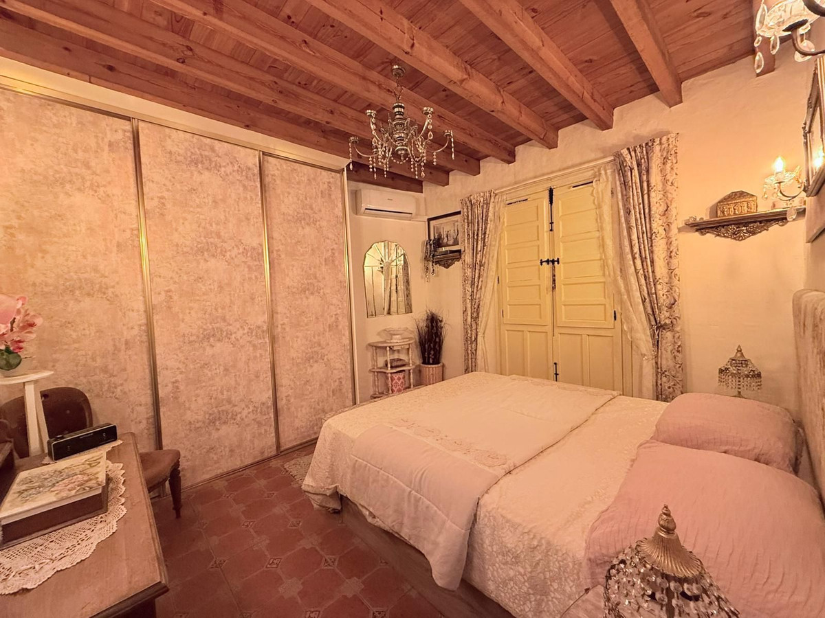 Geschakelde Woning te koop in Monda | 4 slaapkamers H5244193