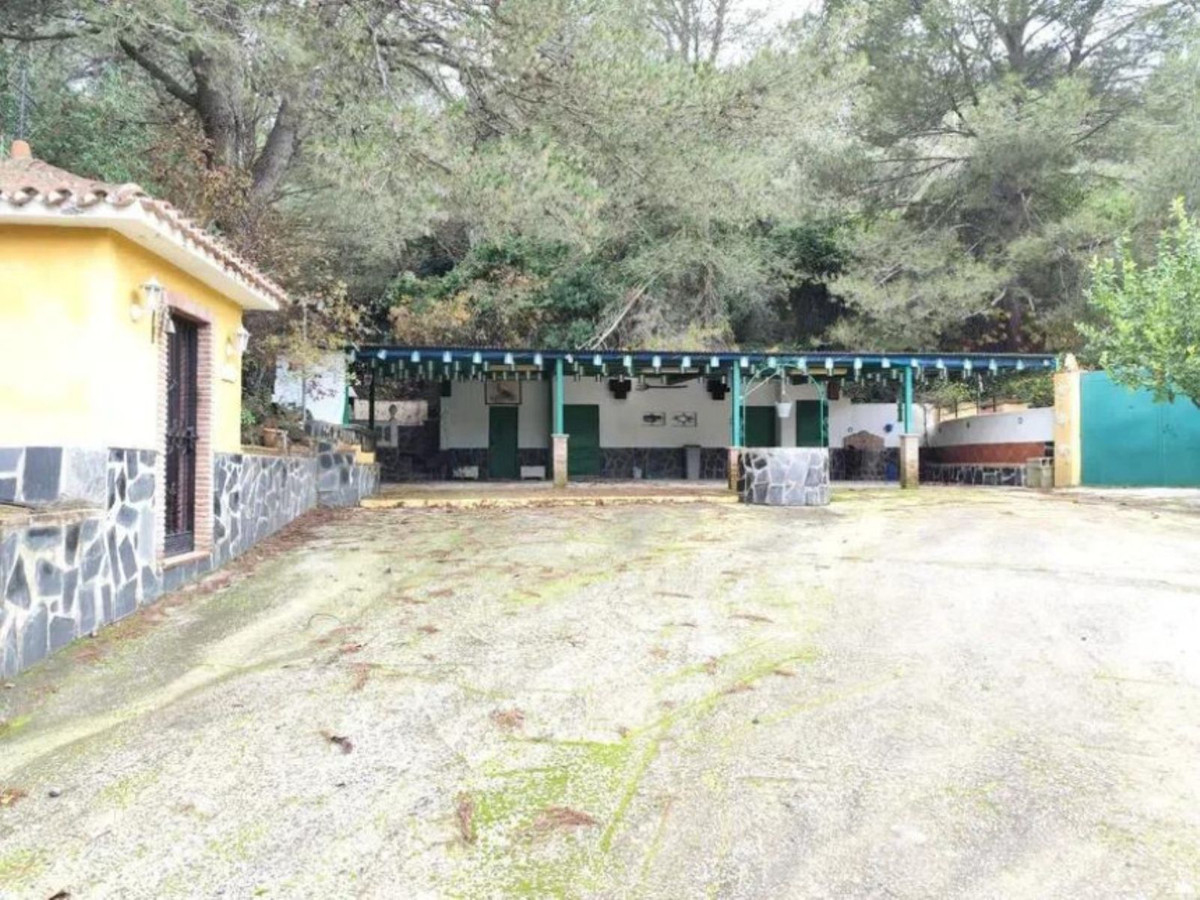 Finca - Cortijo te koop in Monda | 2 slaapkamers H5261338