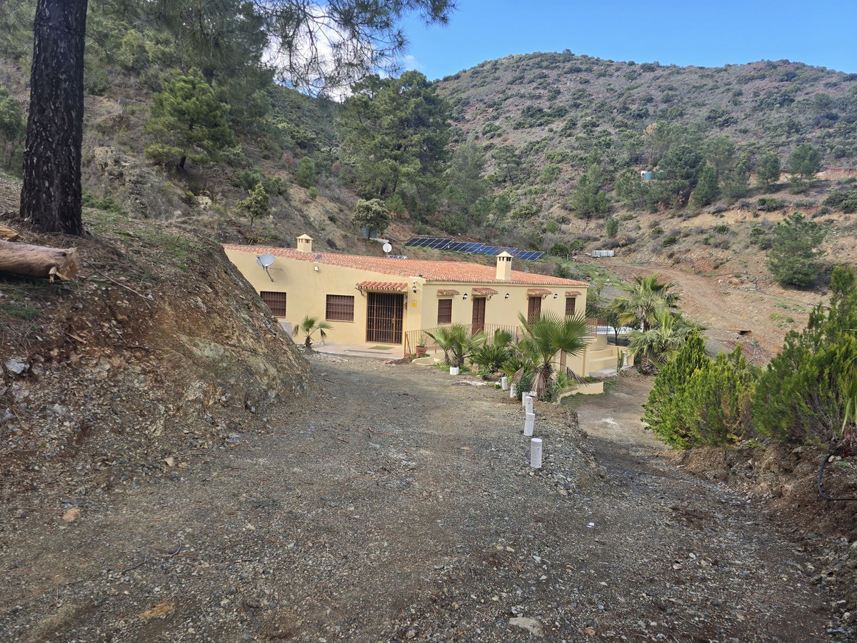 Finca - Cortijo te koop in Monda | 4 slaapkamers H5325412