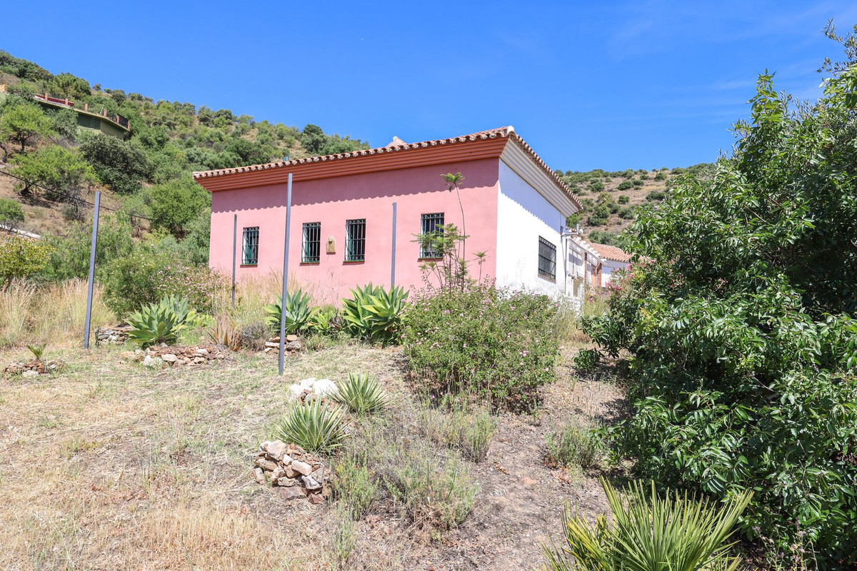 Property main view 40