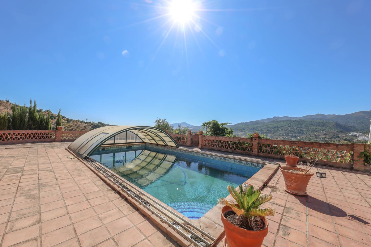 Property main view 40