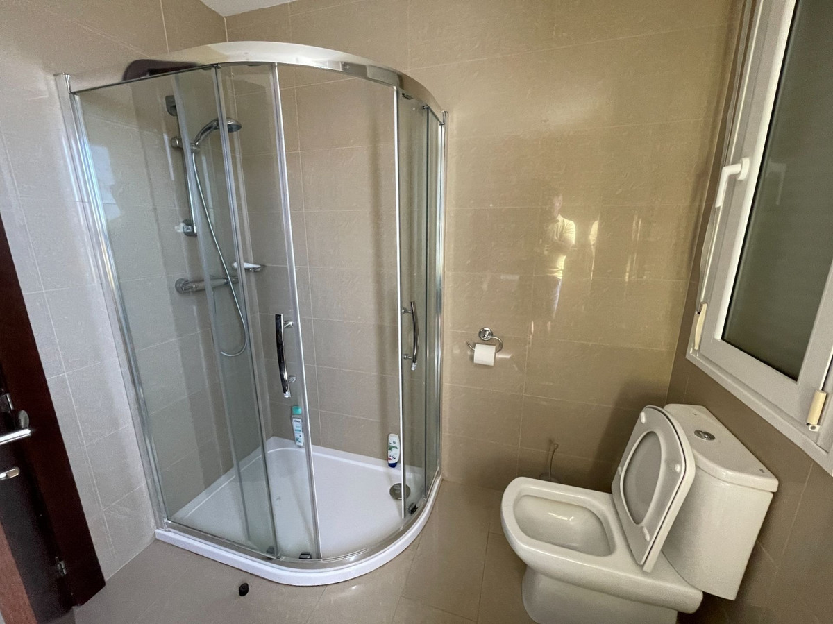 Huis te koop in Monforte Del Cid | 6 slaapkamers H4318624