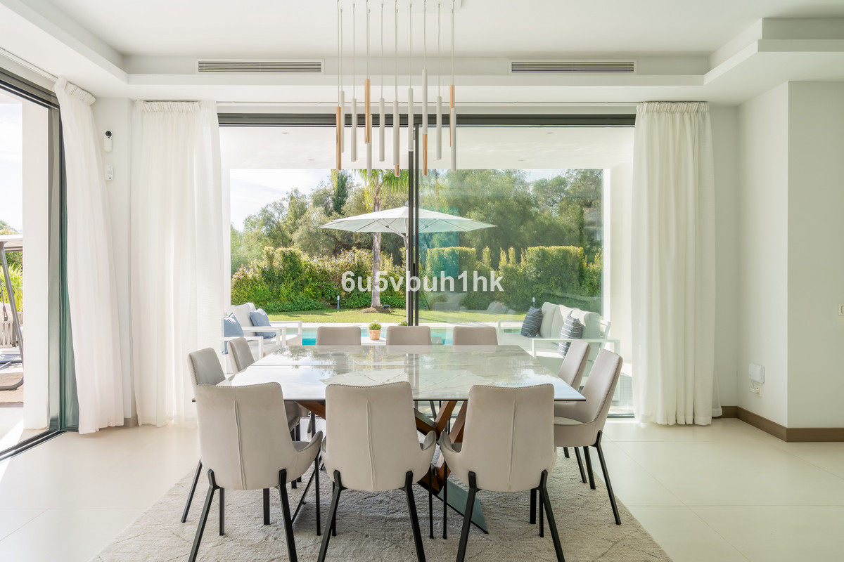 Huis te koop in Monte Halcones | 5 slaapkamers H5226268