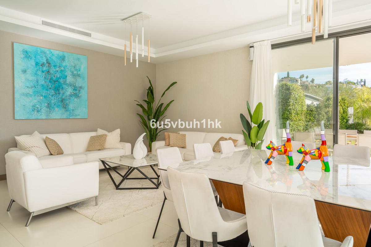 Huis te koop in Monte Halcones | 5 slaapkamers H5226268