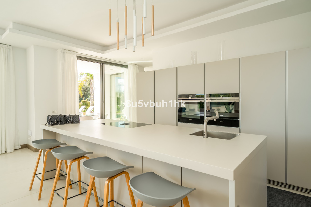 Huis te koop in Monte Halcones | 5 slaapkamers H5226268