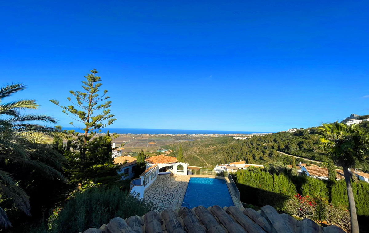 Huis te koop in Monte Pego | 4 slaapkamers H4964527