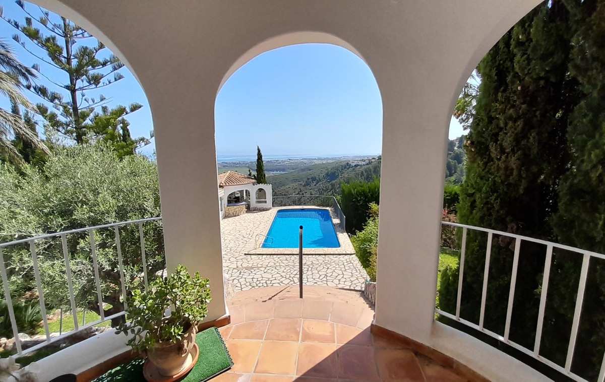 Huis te koop in Monte Pego | 4 slaapkamers H4964527