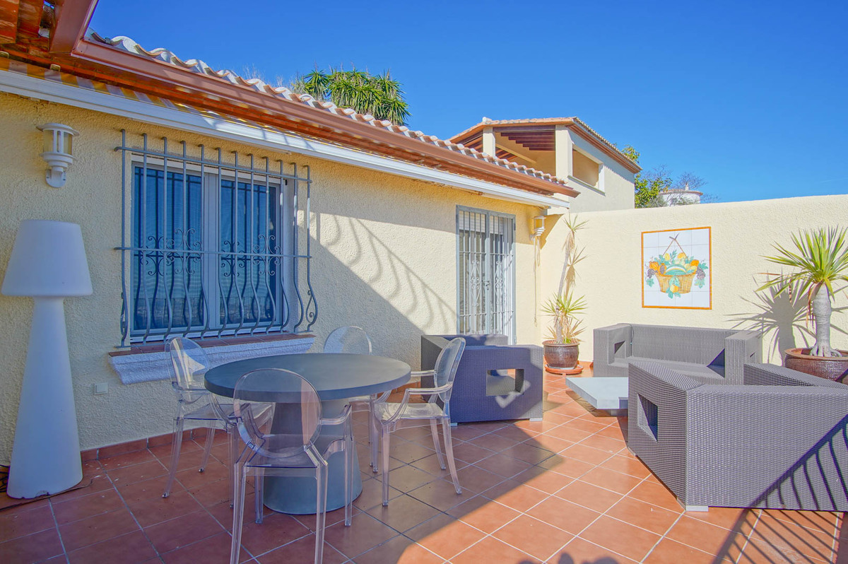 Huis te koop in Monte Pego | 5 slaapkamers H4964548