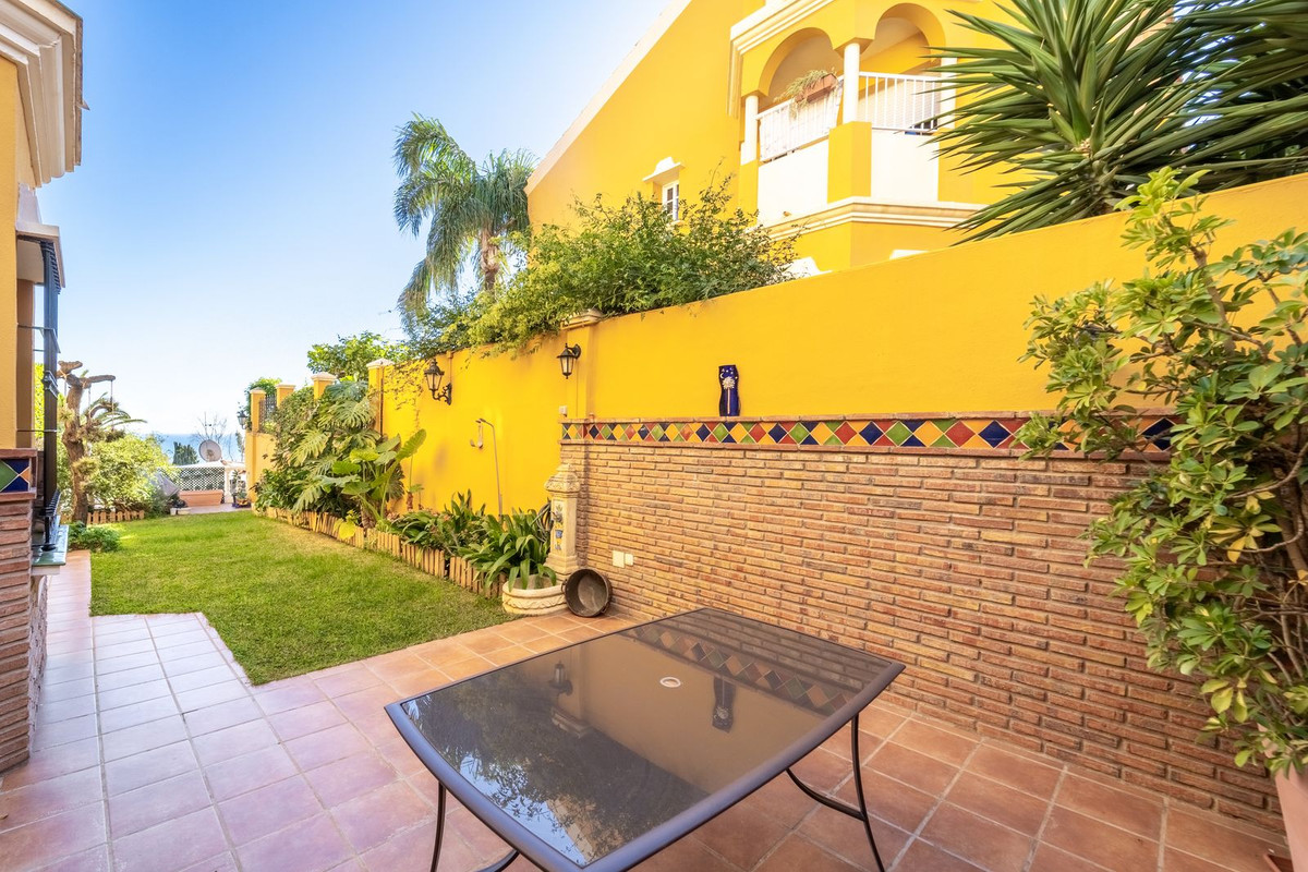 Semi-Vrijstaande Villa in Monte Sancha-13