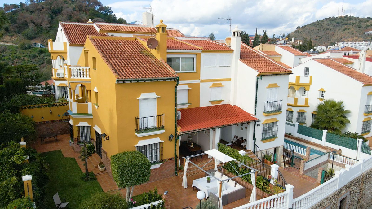Semi-Vrijstaande Villa in Monte Sancha-2