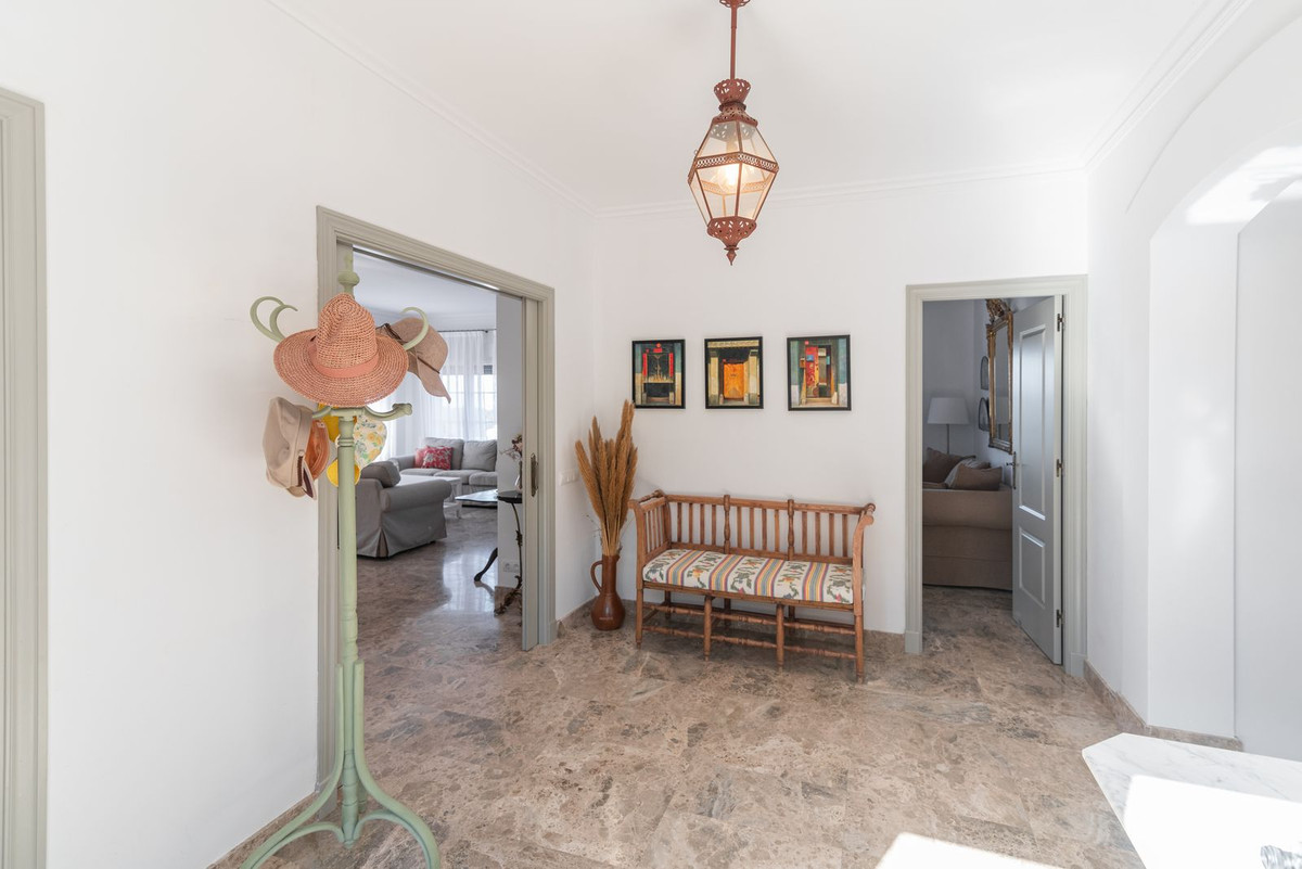 Vrijstaande Villa in Montes de Málaga-16