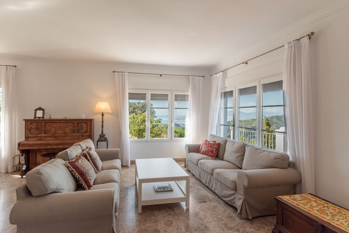 Vrijstaande Villa in Montes de Málaga-2
