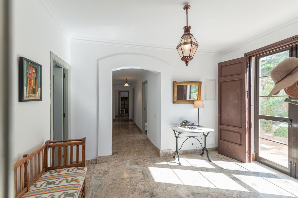 Vrijstaande Villa in Montes de Málaga-20
