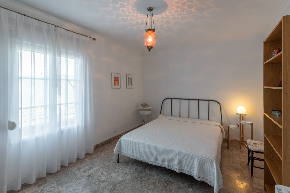 Vrijstaande Villa in Montes de Málaga-21