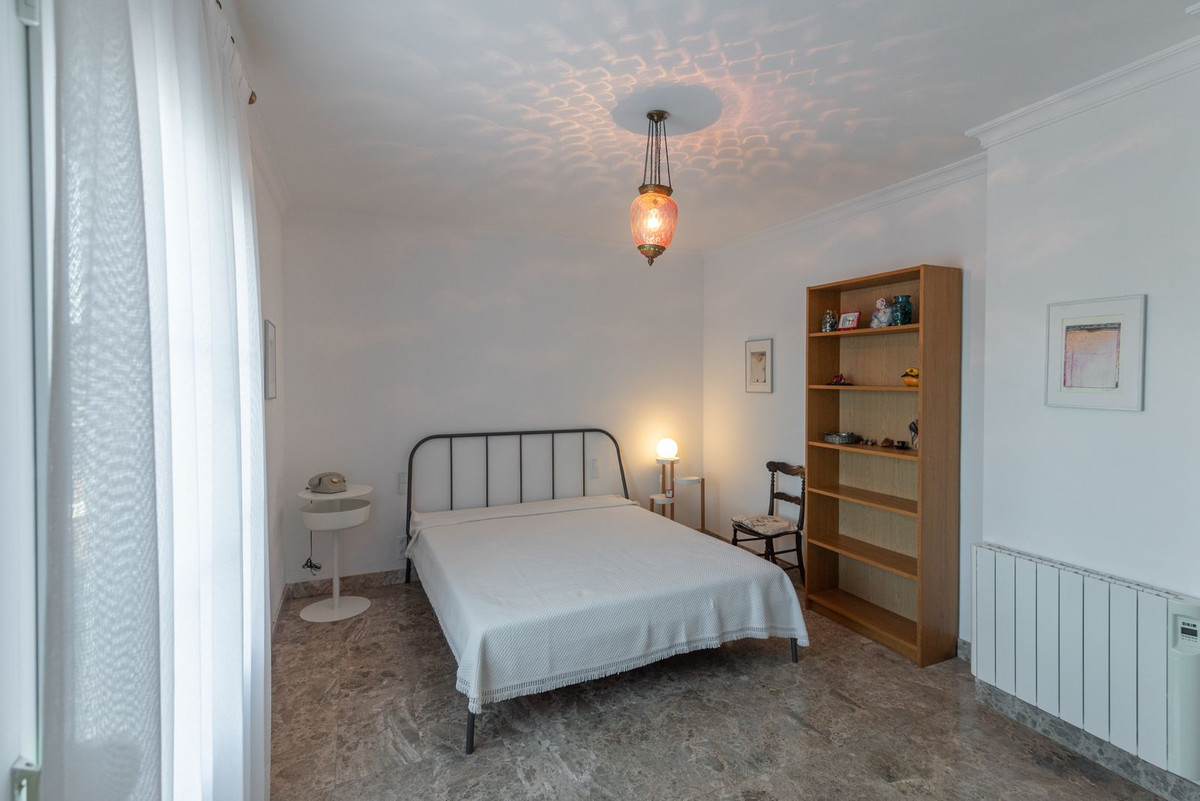 Vrijstaande Villa in Montes de Málaga-22