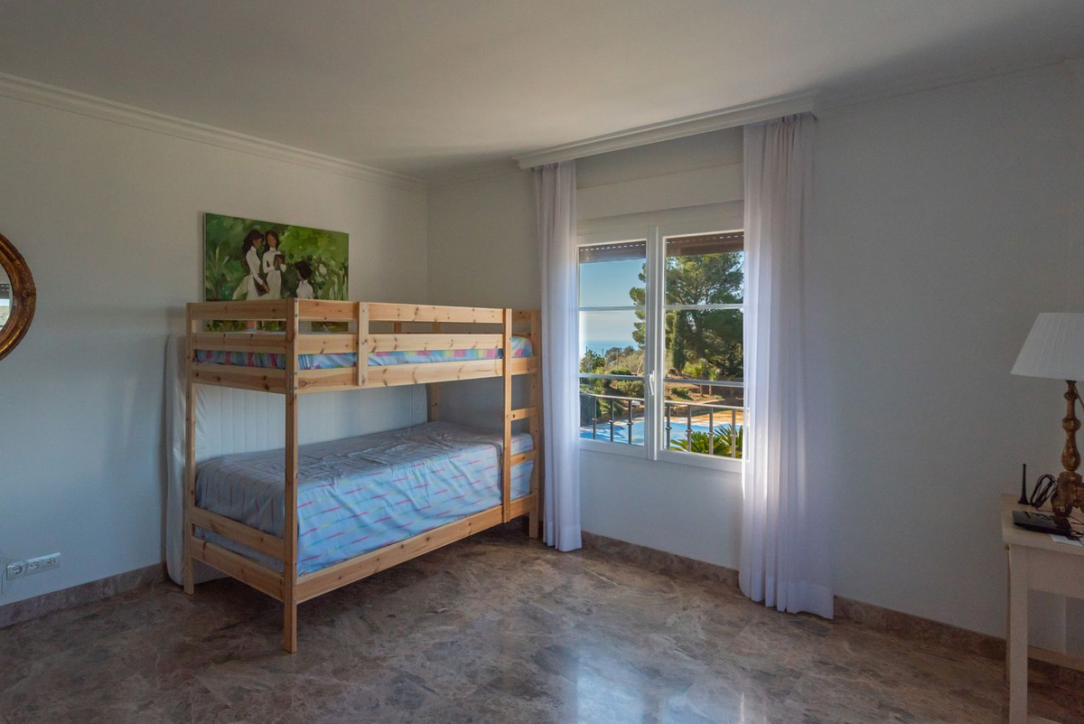 Vrijstaande Villa in Montes de Málaga-42