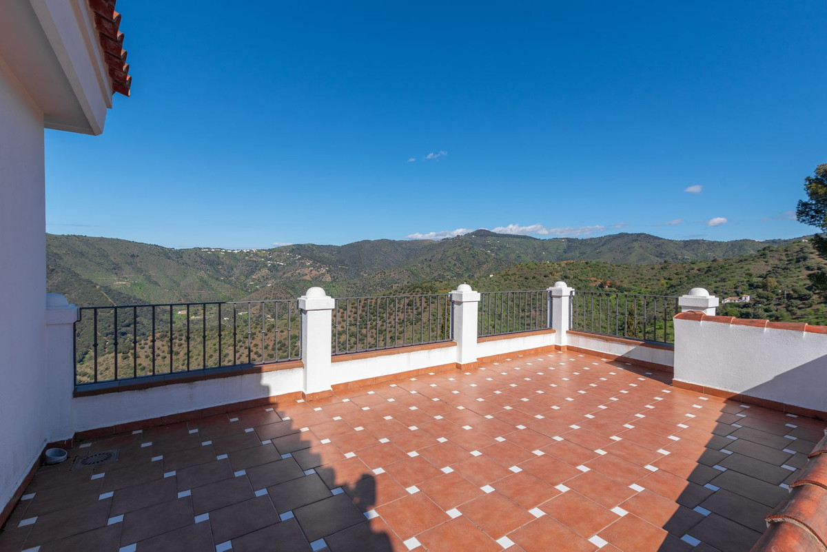 Vrijstaande Villa in Montes de Málaga-49