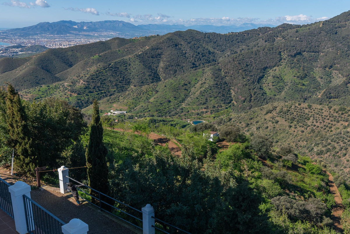 Vrijstaande Villa in Montes de Málaga-53