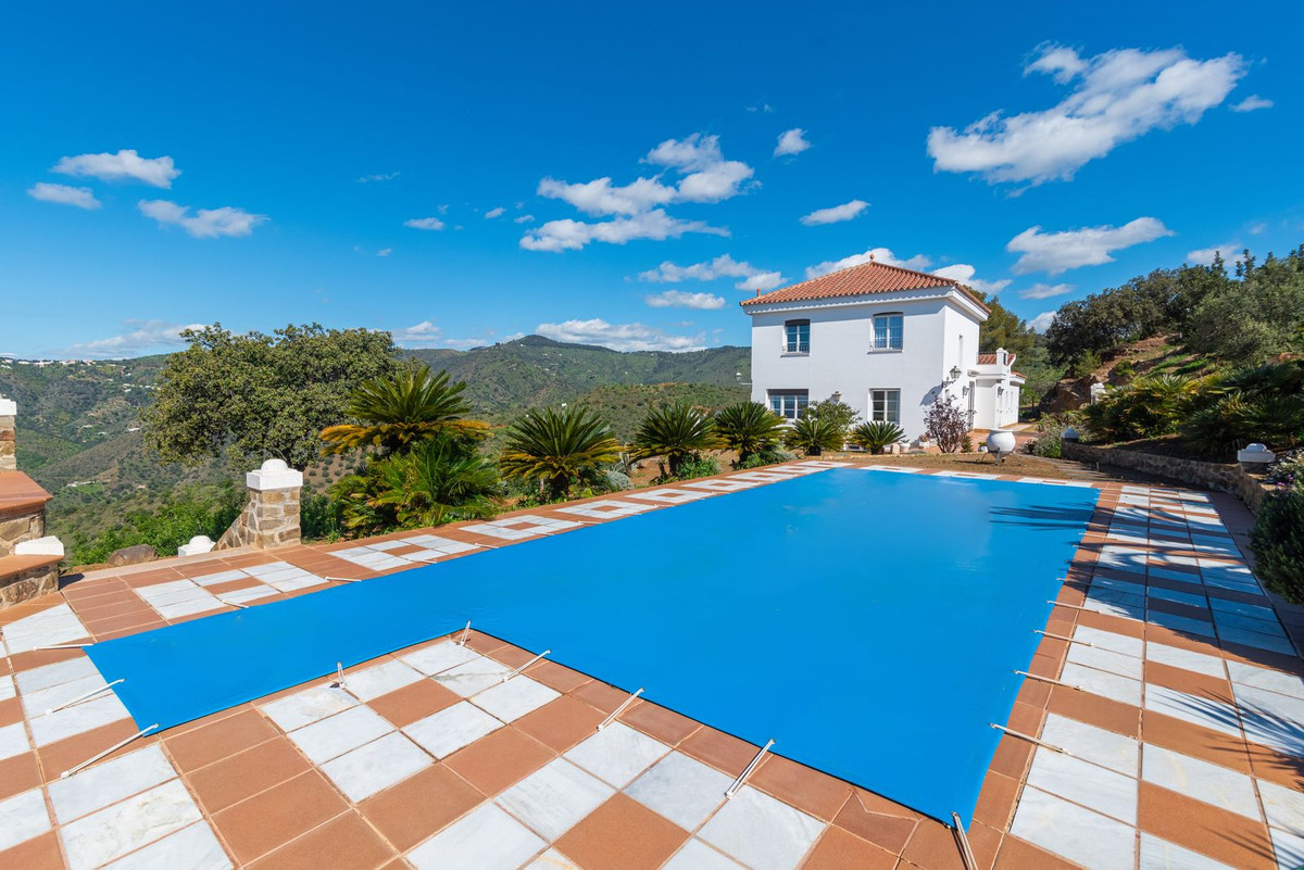 Vrijstaande Villa in Montes de Málaga-68