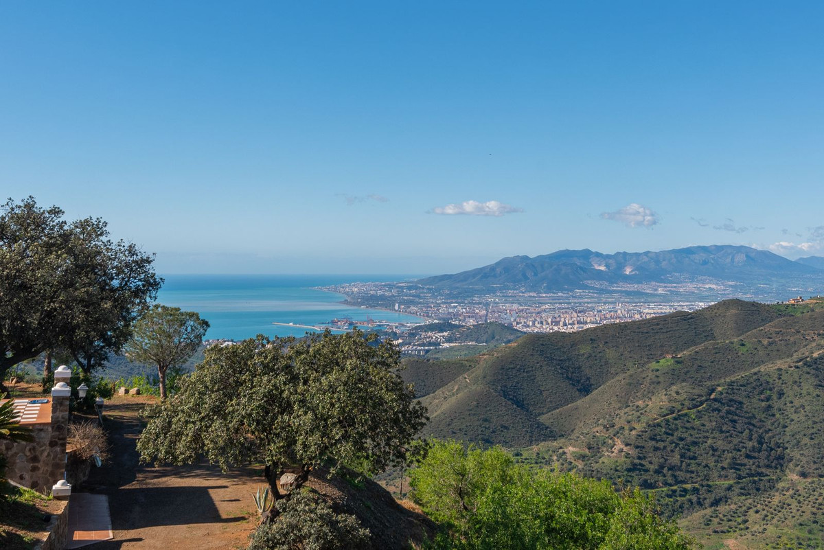 Vrijstaande Villa in Montes de Málaga-72
