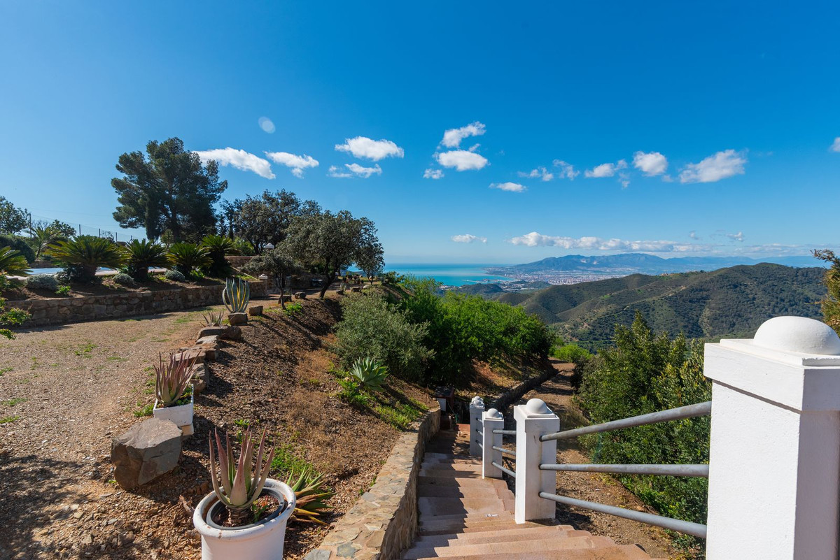 Vrijstaande Villa in Montes de Málaga-78