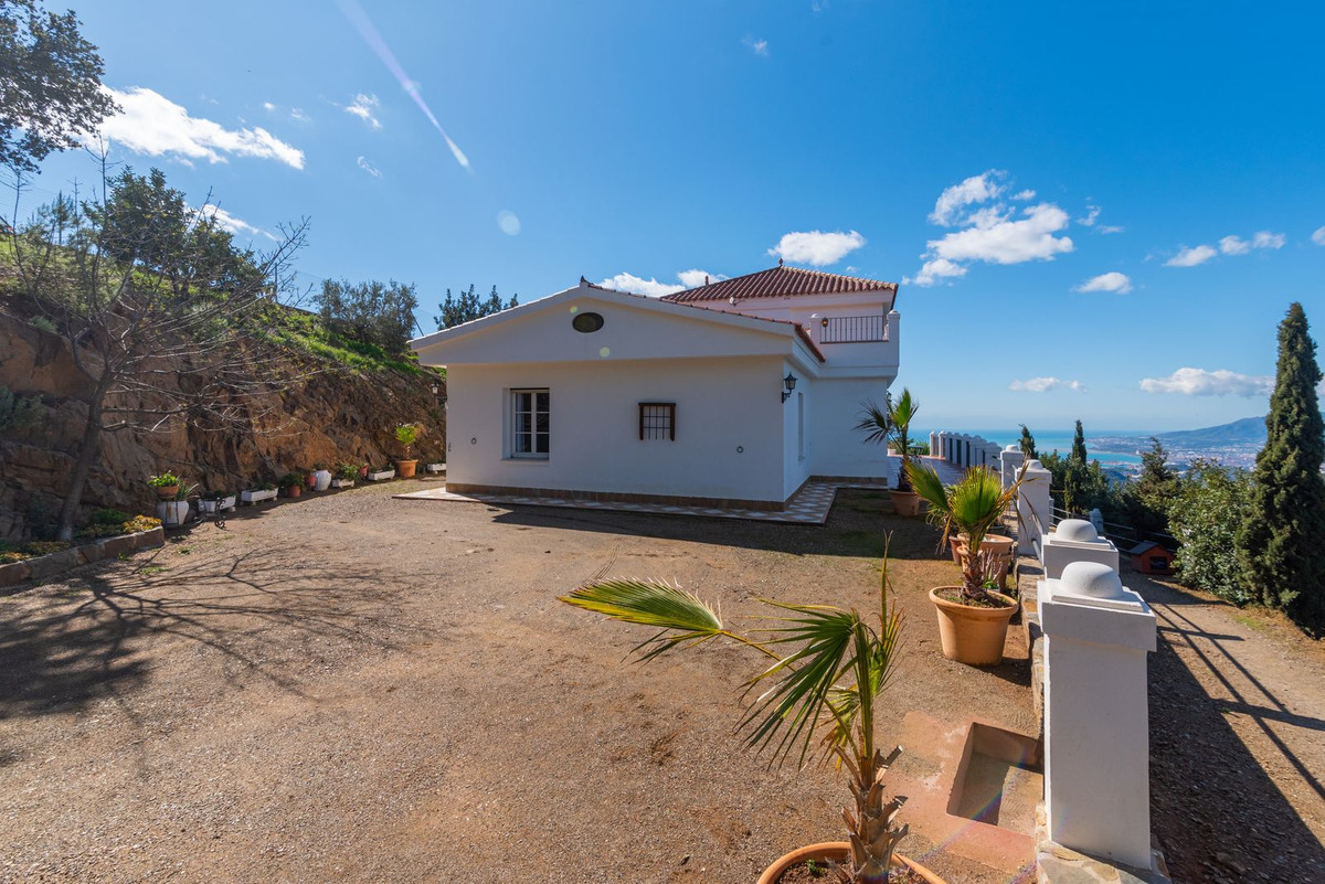 Vrijstaande Villa in Montes de Málaga-80