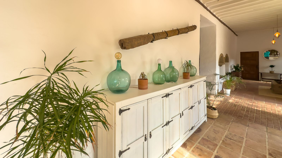 Huis te koop in Montes de Málaga | 8 slaapkamers H5247757