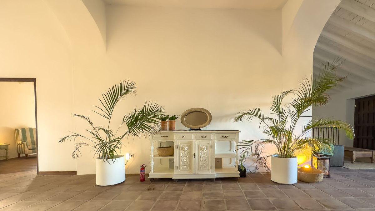 Huis te koop in Montes de Málaga | 8 slaapkamers H5247757