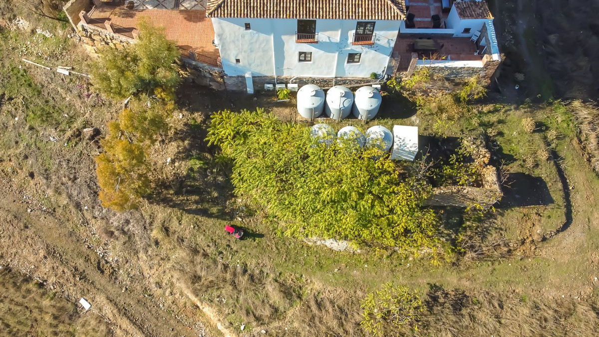 Huis te koop in Montes de Málaga | 8 slaapkamers H5247757