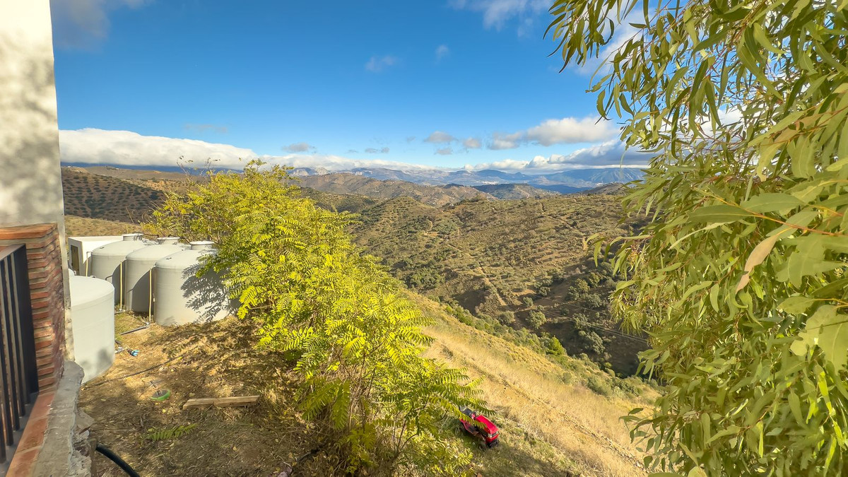 Huis te koop in Montes de Málaga | 8 slaapkamers H5247757