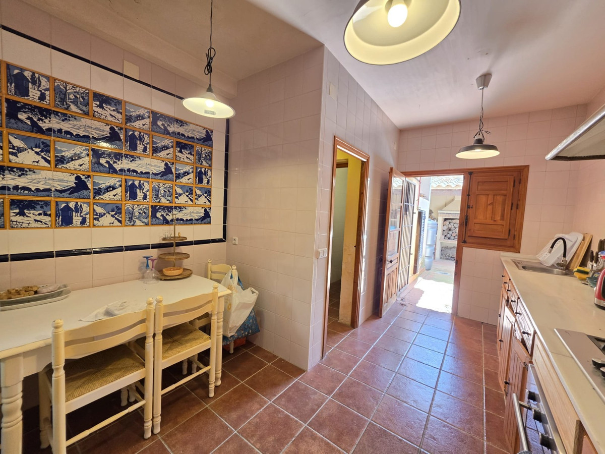 Finca - Cortijo te koop in Monóvar | 5 slaapkamers H5357836