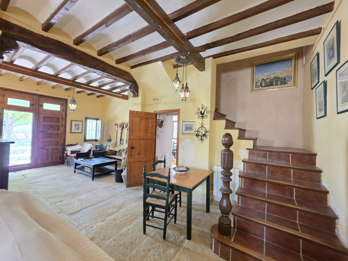 Finca - Cortijo te koop in Monóvar | 5 slaapkamers H5357836