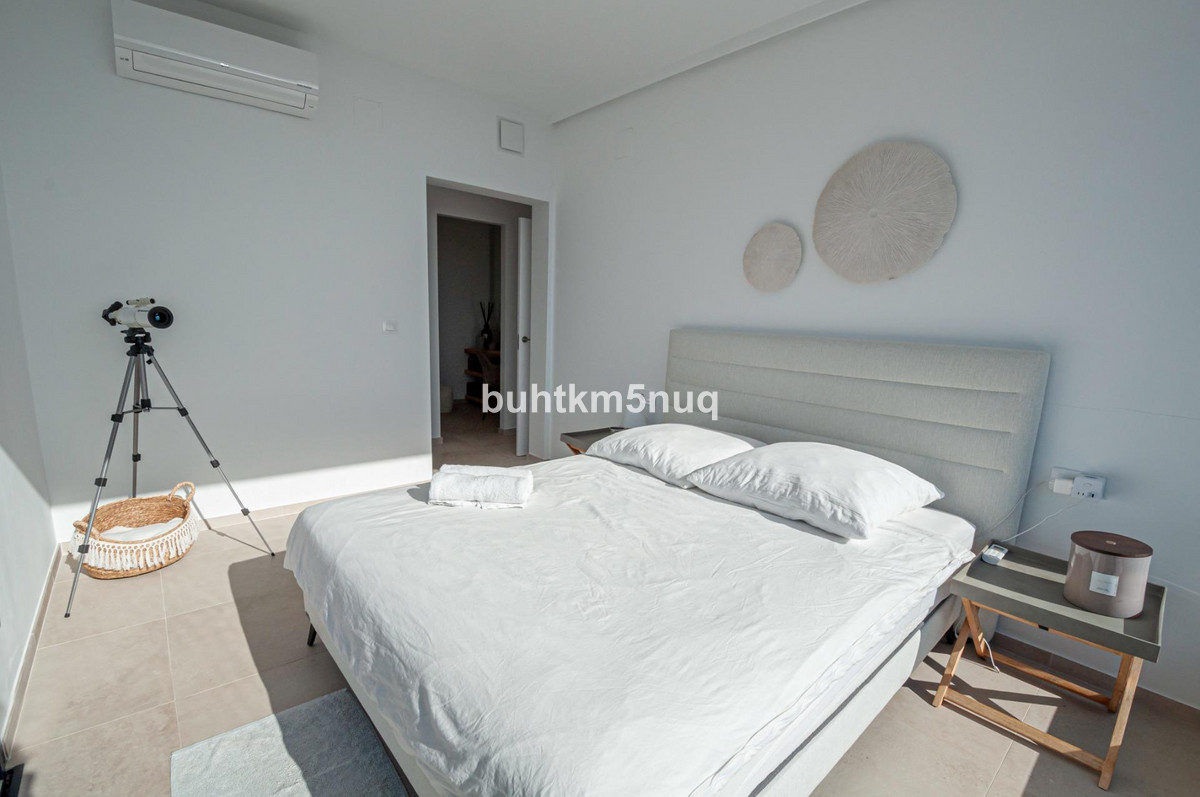 Huis te koop in Moraira | 5 slaapkamers H4757995