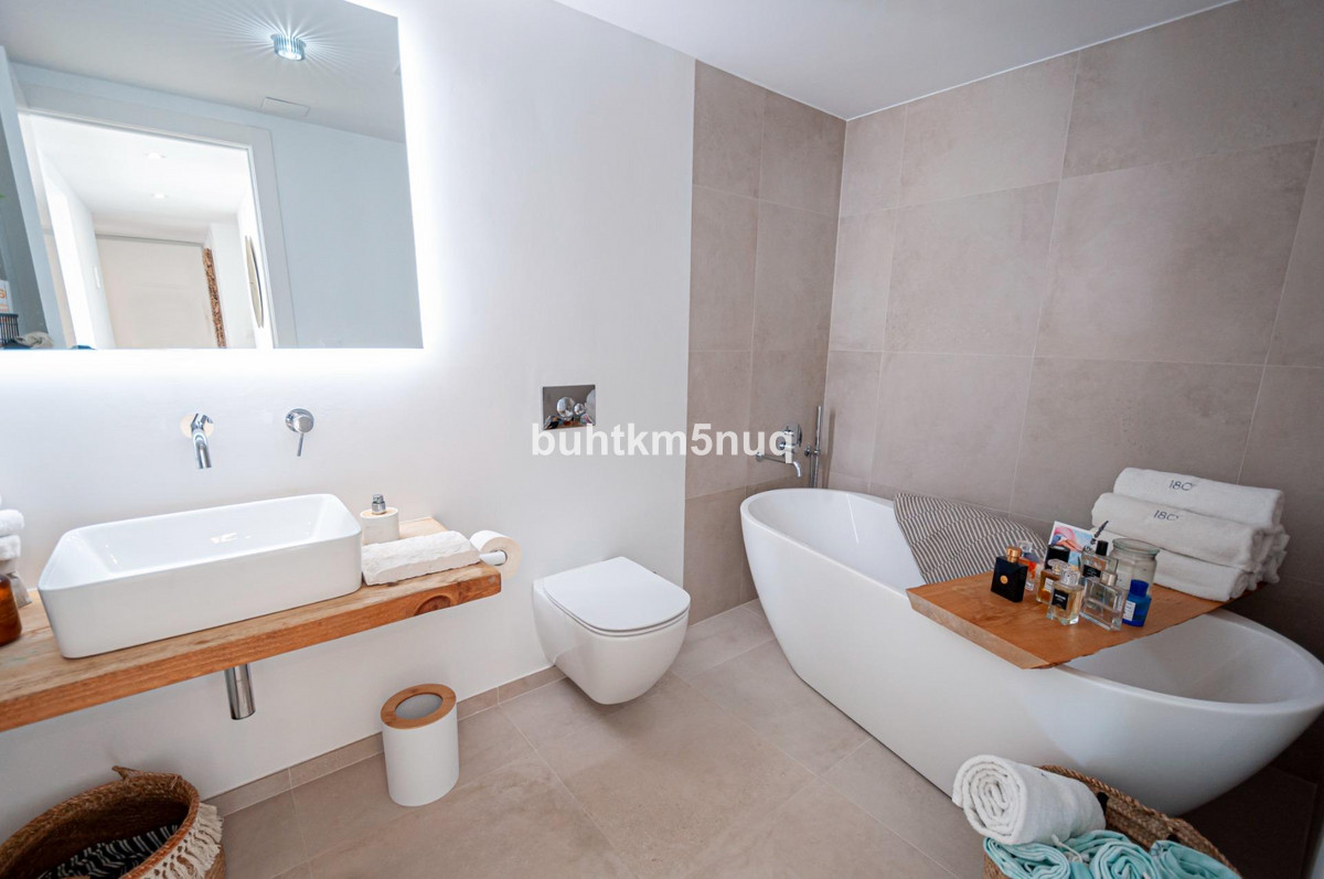 Huis te koop in Moraira | 5 slaapkamers H4757995