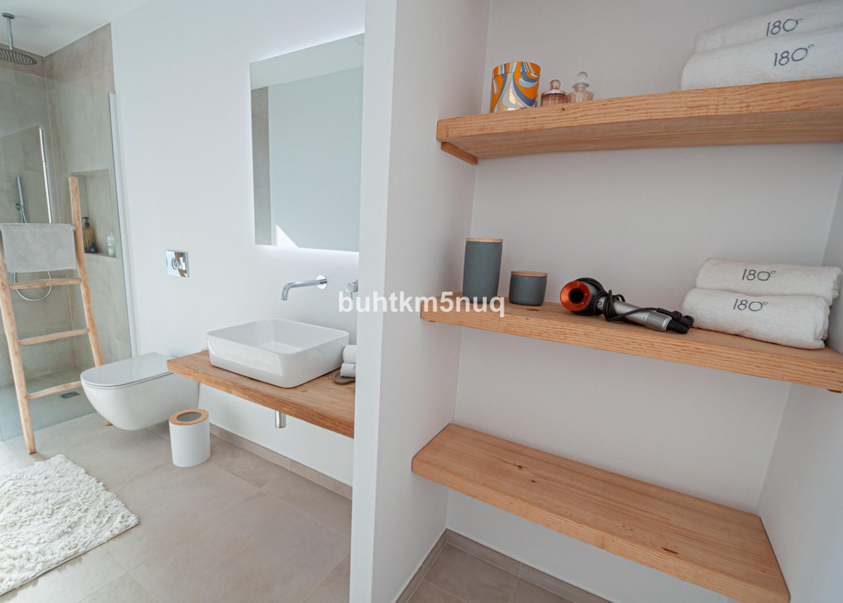 Huis te koop in Moraira | 5 slaapkamers H4757995