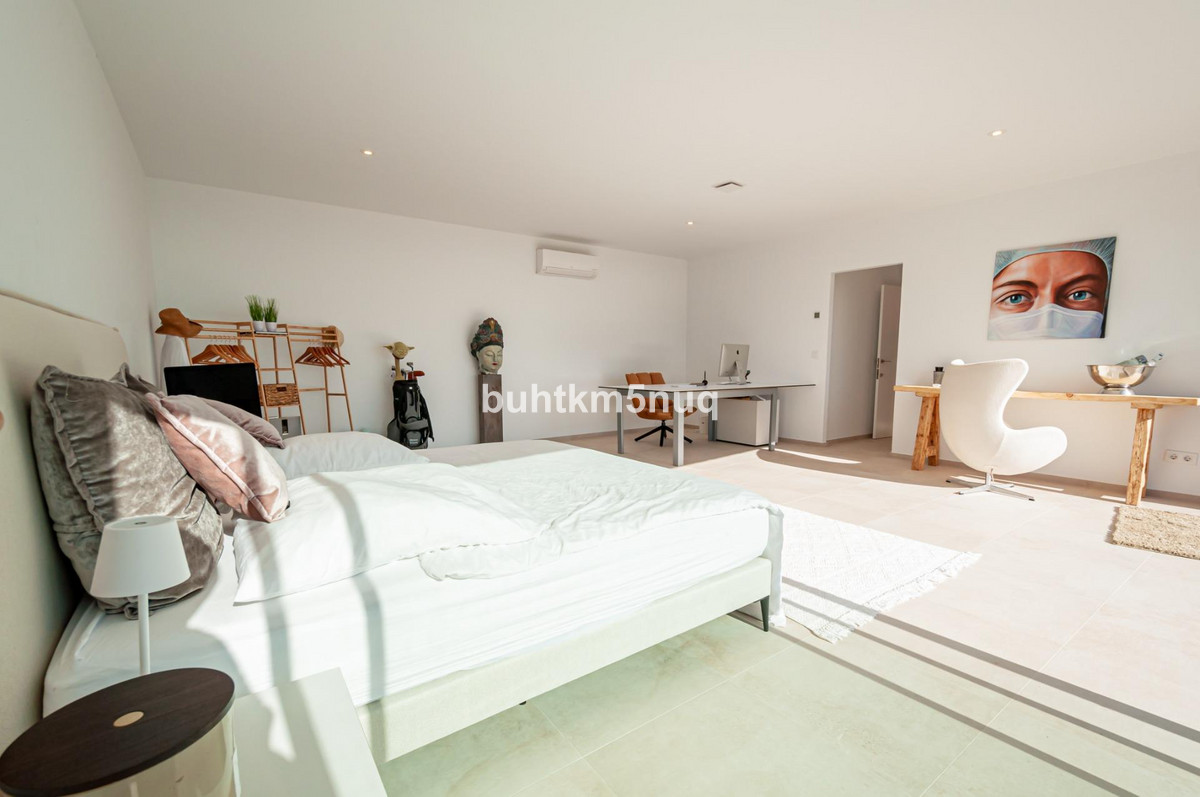 Huis te koop in Moraira | 5 slaapkamers H4757995